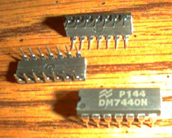 Lot of 7: National Semiconductor DM7440N Pic 2