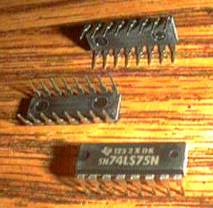 Lot of 12: Texas Instruments SN74LS75N Pic 2