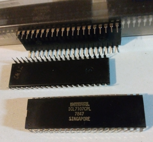 Lot of 9: Intersil ICL7107CPL